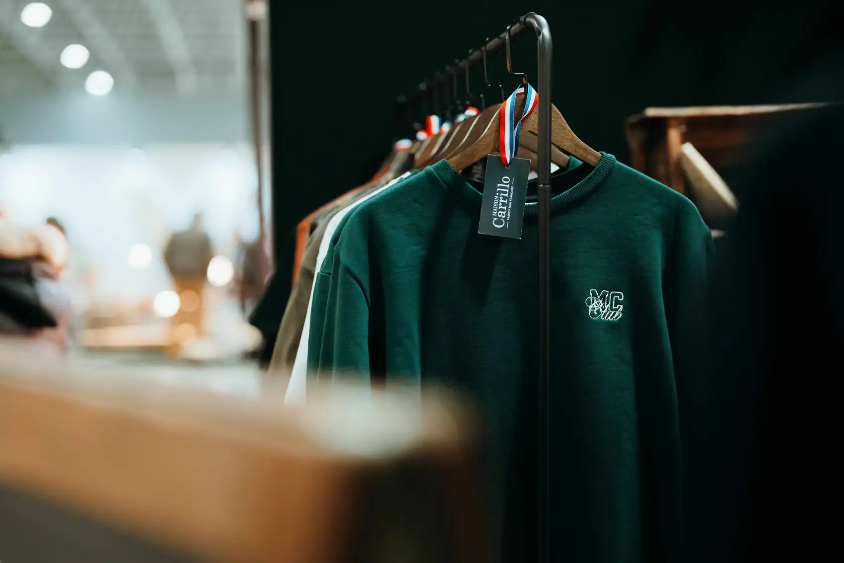 Vêtements sur tringle